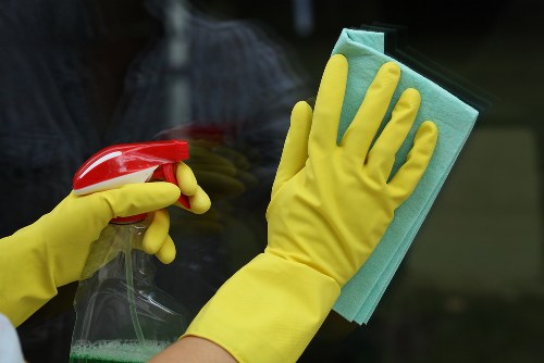 End of tenancy cleaning service in a Putney rental property